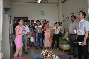 河南省教育廳領導及全省各高校心理健康教育咨詢中心主任蒞臨我院 1 8 成長加油站參觀交流